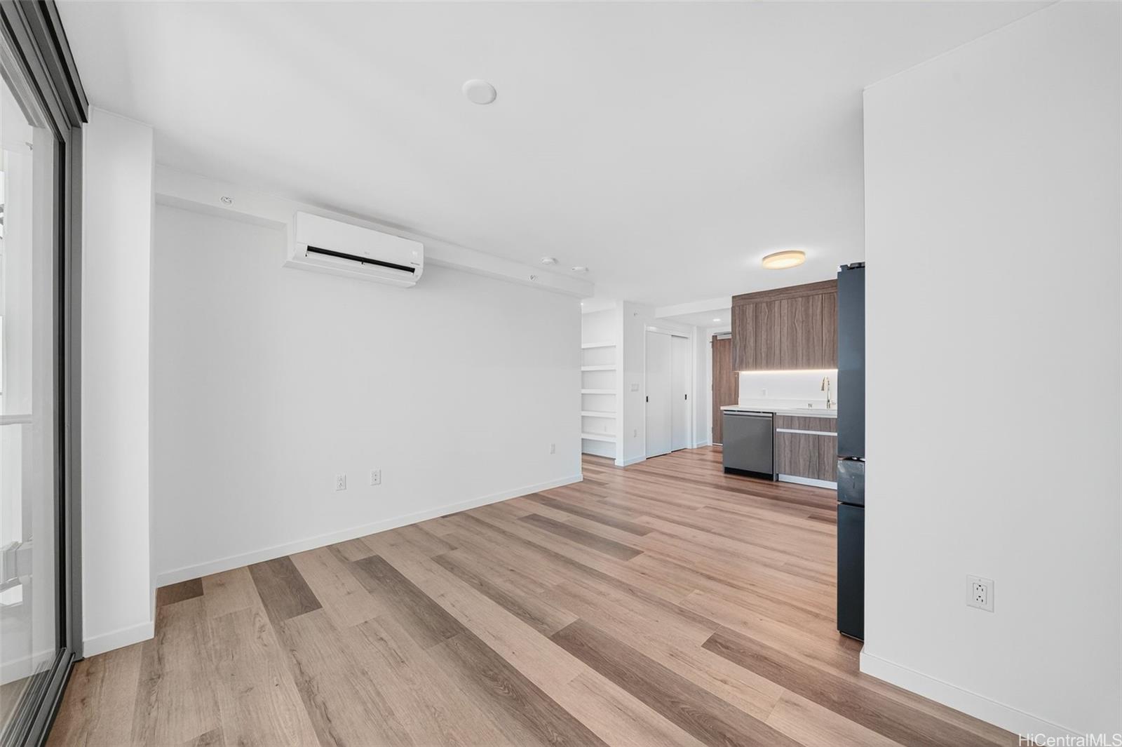 1500 Rycroft St Honolulu - Rental - photo 4 of 25