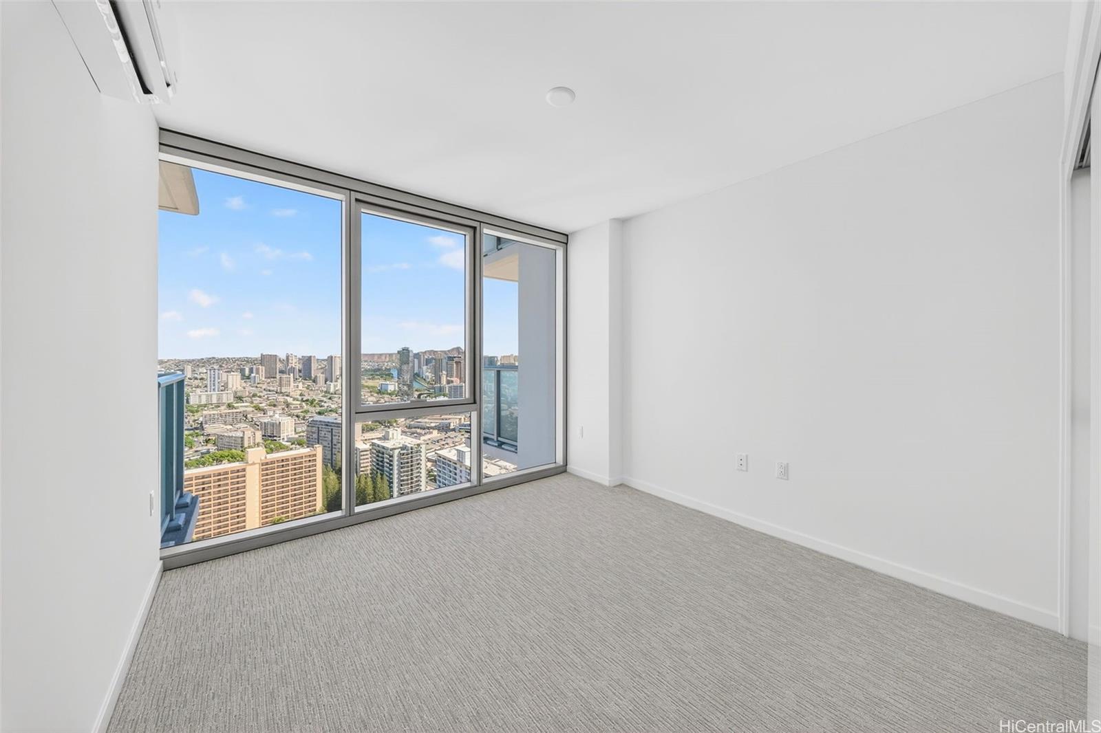 1500 Rycroft St Honolulu - Rental - photo 7 of 25