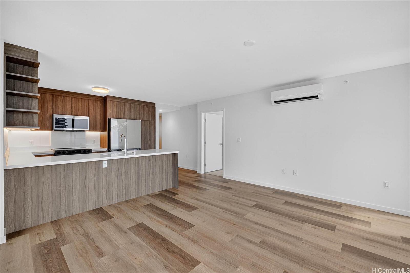 The Park on Keeaumoku condo # 2618R, Honolulu, Hawaii - photo 3 of 15