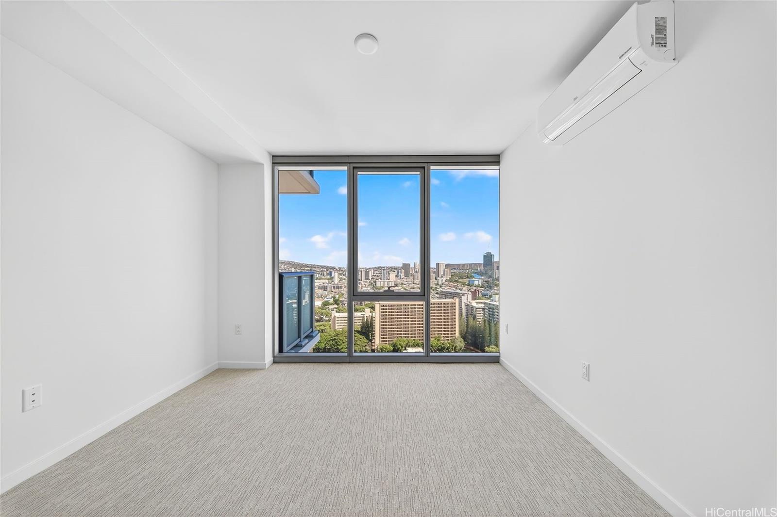 1500 Rycroft Street Honolulu - Rental - photo 7 of 25