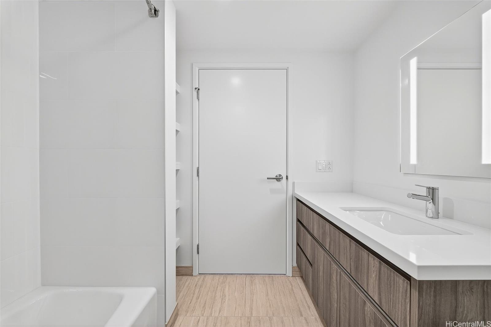 1500 Rycroft Street Honolulu - Rental - photo 10 of 25