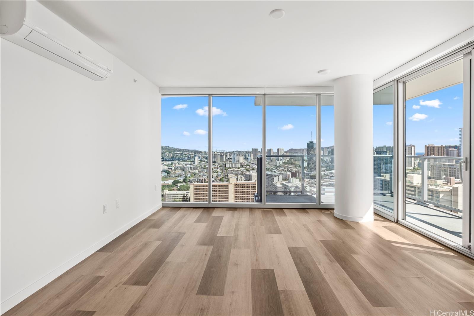 The Park on Keeaumoku condo # 2919R, Honolulu, Hawaii - photo 2 of 22