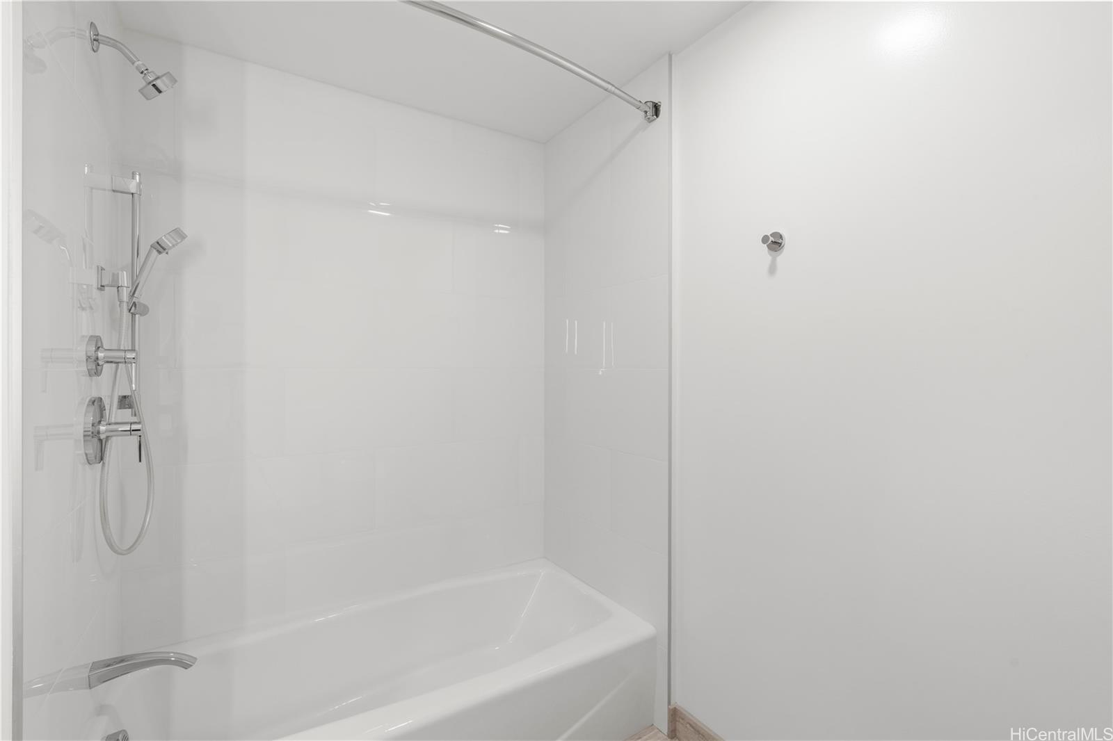 The Park on Keeaumoku condo # 2919R, Honolulu, Hawaii - photo 13 of 22