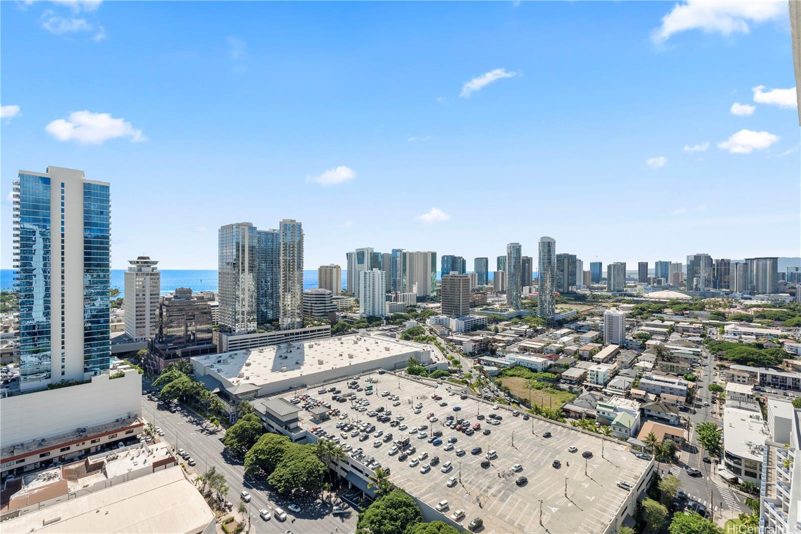 The Park on Keeaumoku condo # 2919R, Honolulu, Hawaii - photo 3 of 22