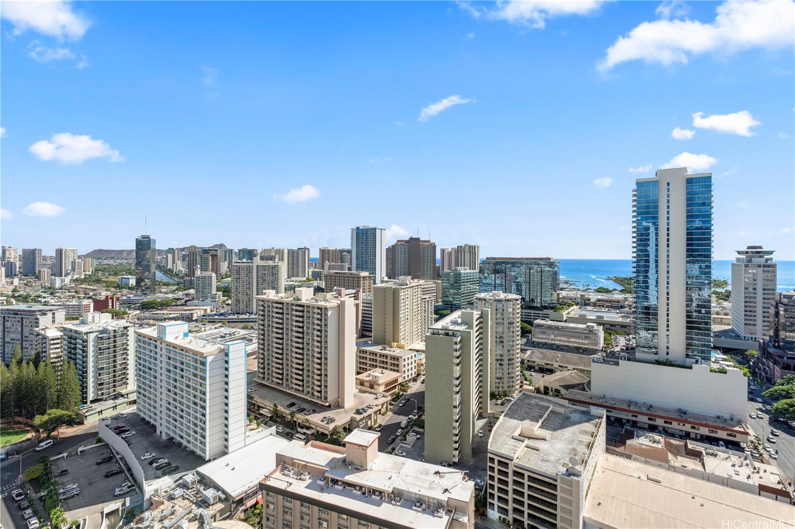 The Park on Keeaumoku condo # 2919R, Honolulu, Hawaii - photo 5 of 22