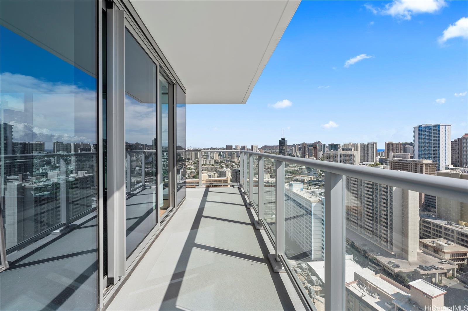 The Park on Keeaumoku condo # 2919R, Honolulu, Hawaii - photo 7 of 22