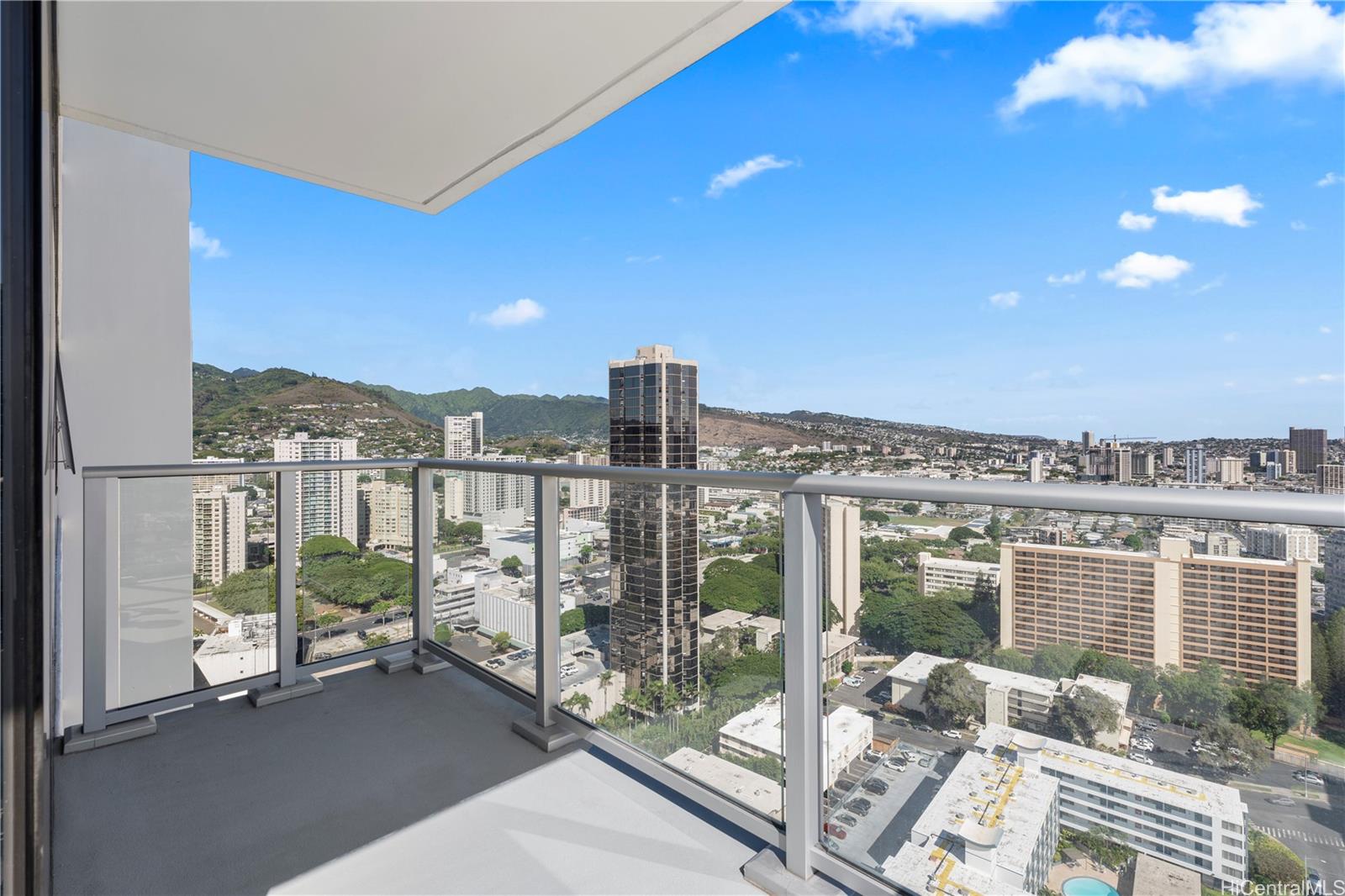 The Park on Keeaumoku condo # 2919R, Honolulu, Hawaii - photo 8 of 22