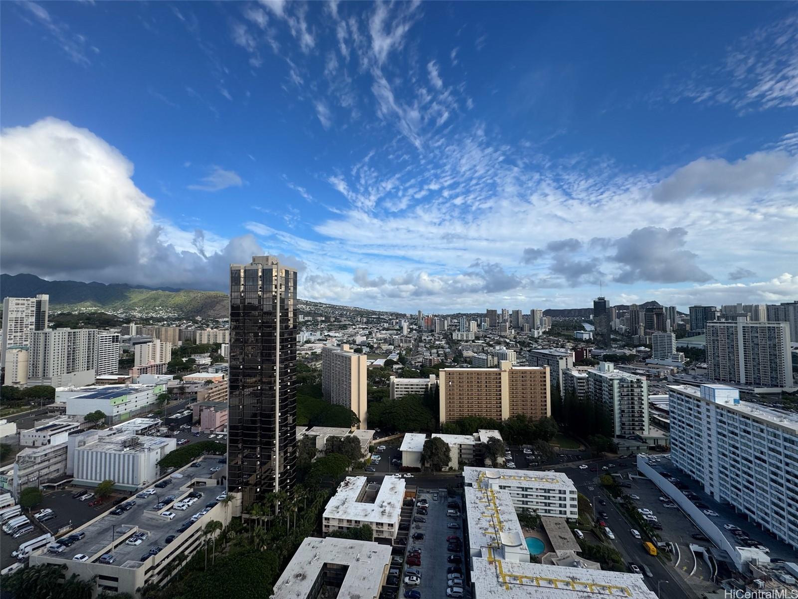 1500 Rycroft Street Honolulu - Rental - photo 9 of 13