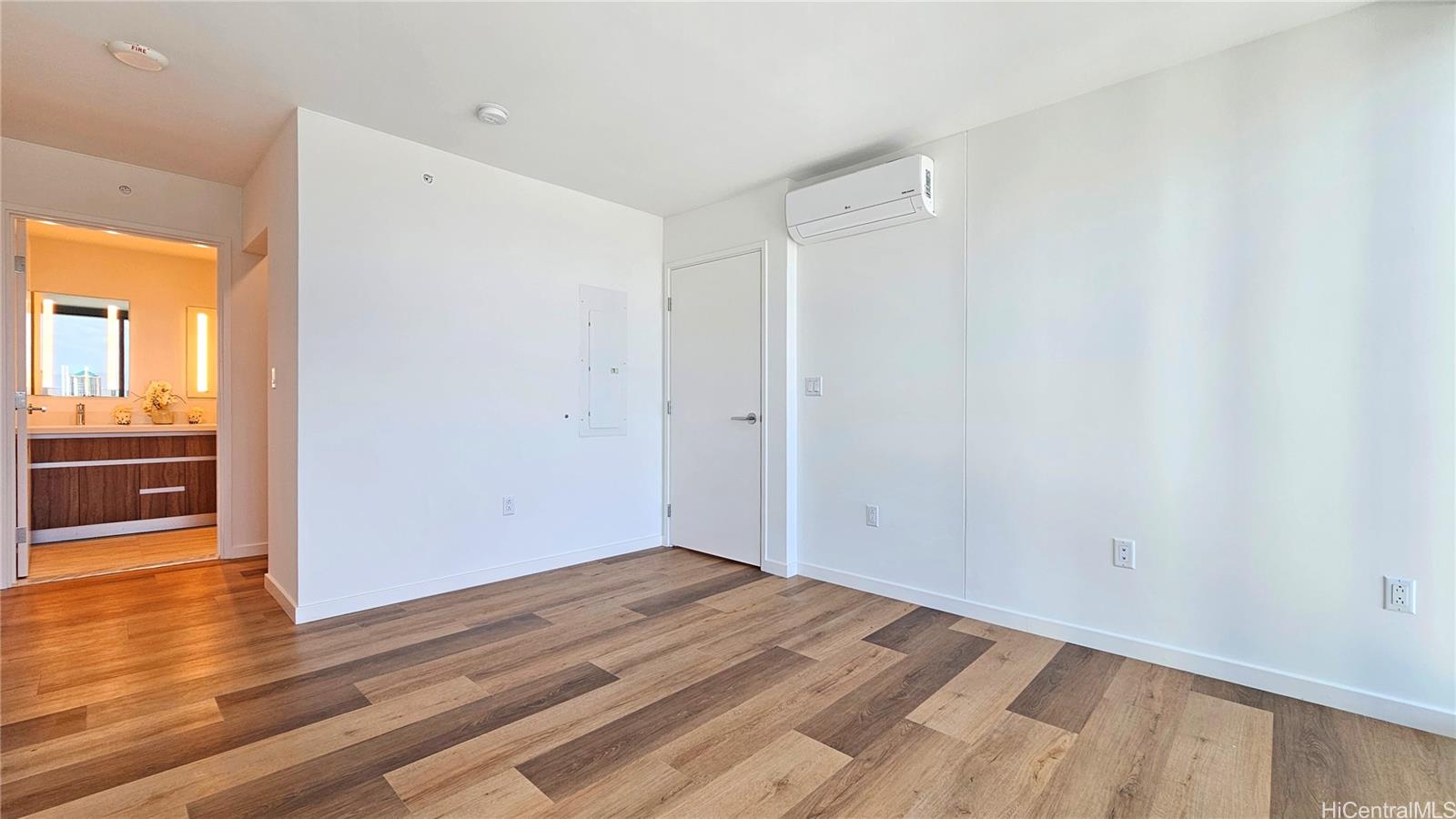 The Park on Keeaumoku condo # 3016R, Honolulu, Hawaii - photo 12 of 25