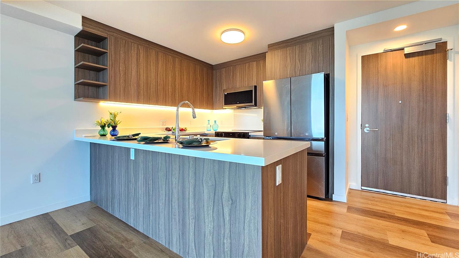 The Park on Keeaumoku condo # 3016R, Honolulu, Hawaii - photo 3 of 25