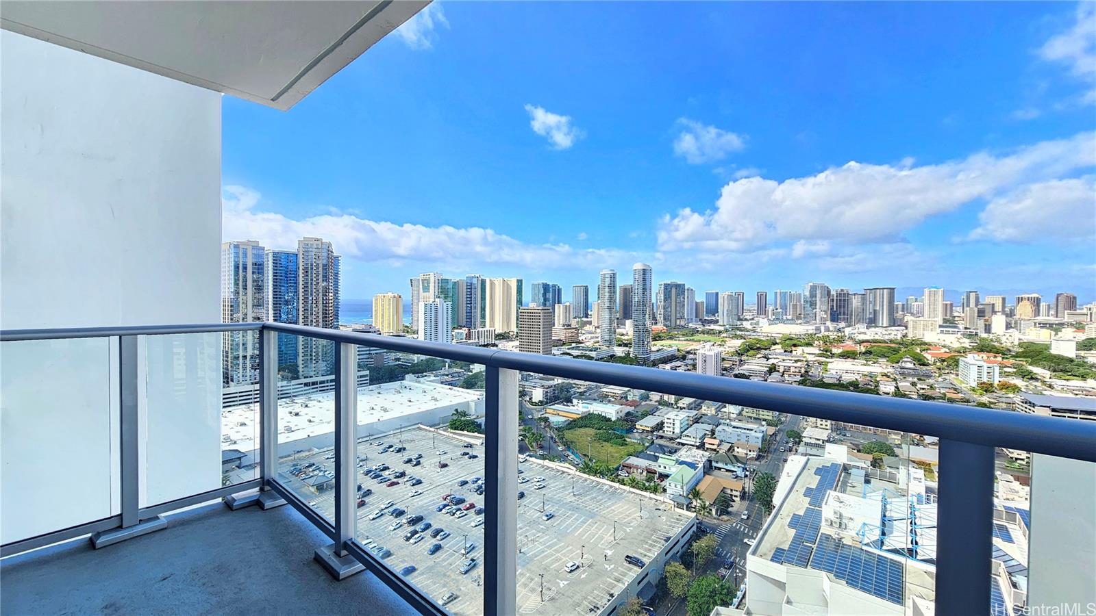 The Park on Keeaumoku condo # 3016R, Honolulu, Hawaii - photo 7 of 25