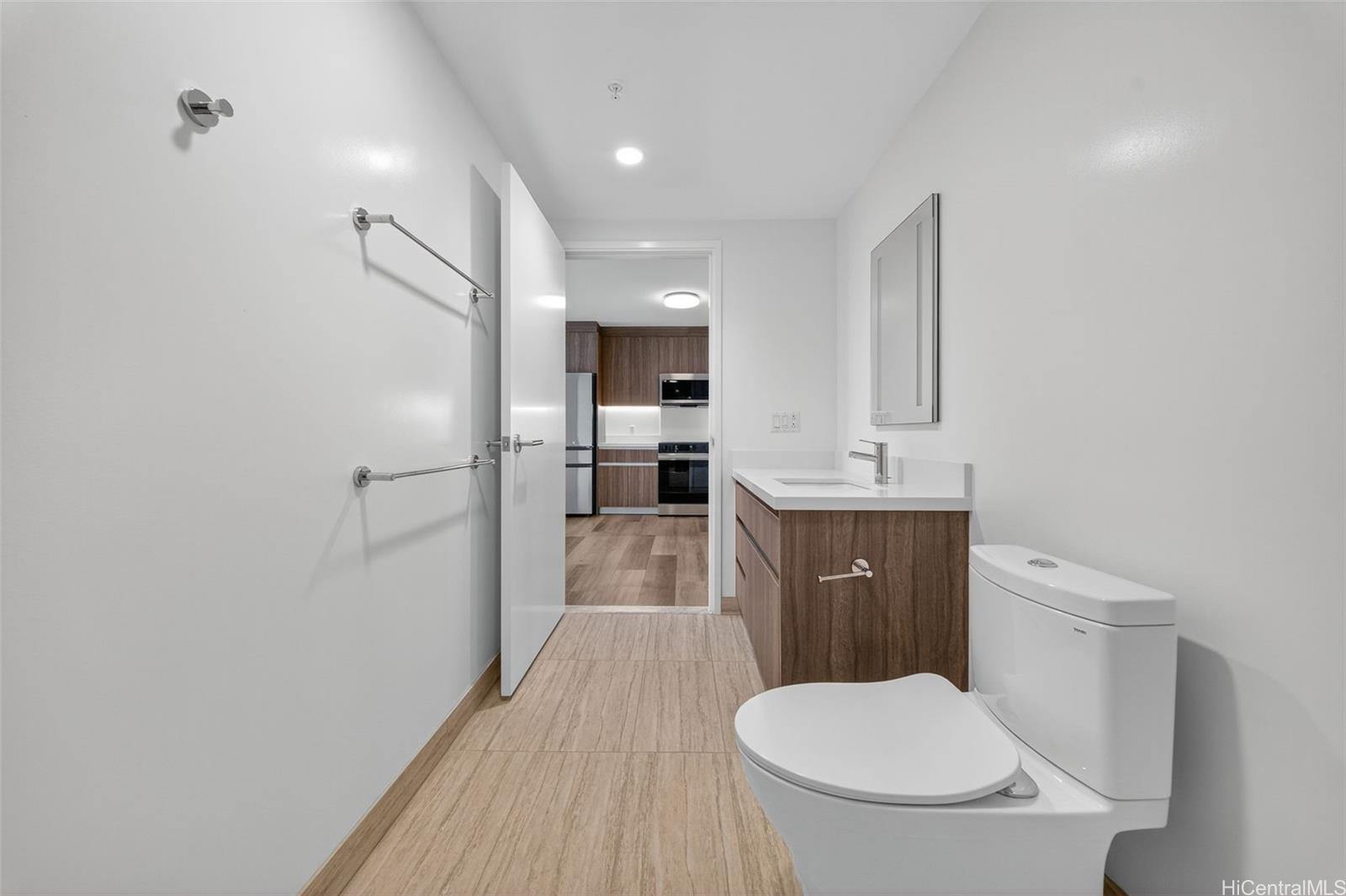 1500 Rycroft Street Honolulu - Rental - photo 13 of 25