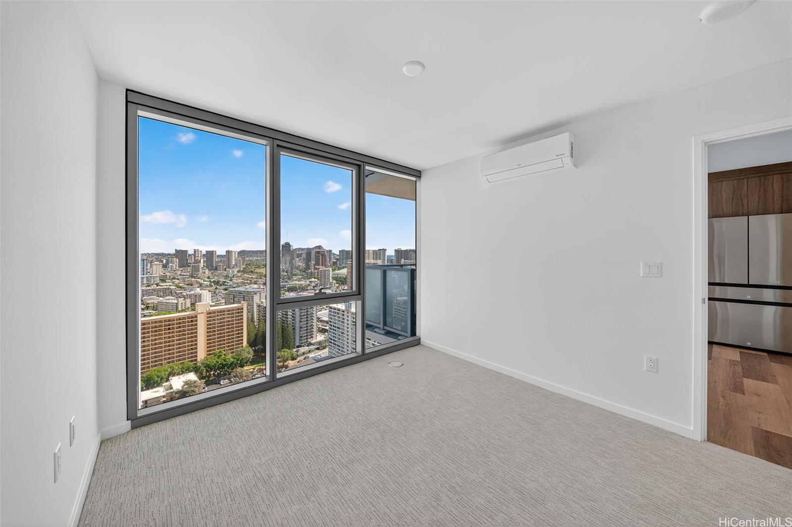 1500 Rycroft Street Honolulu - Rental - photo 9 of 25