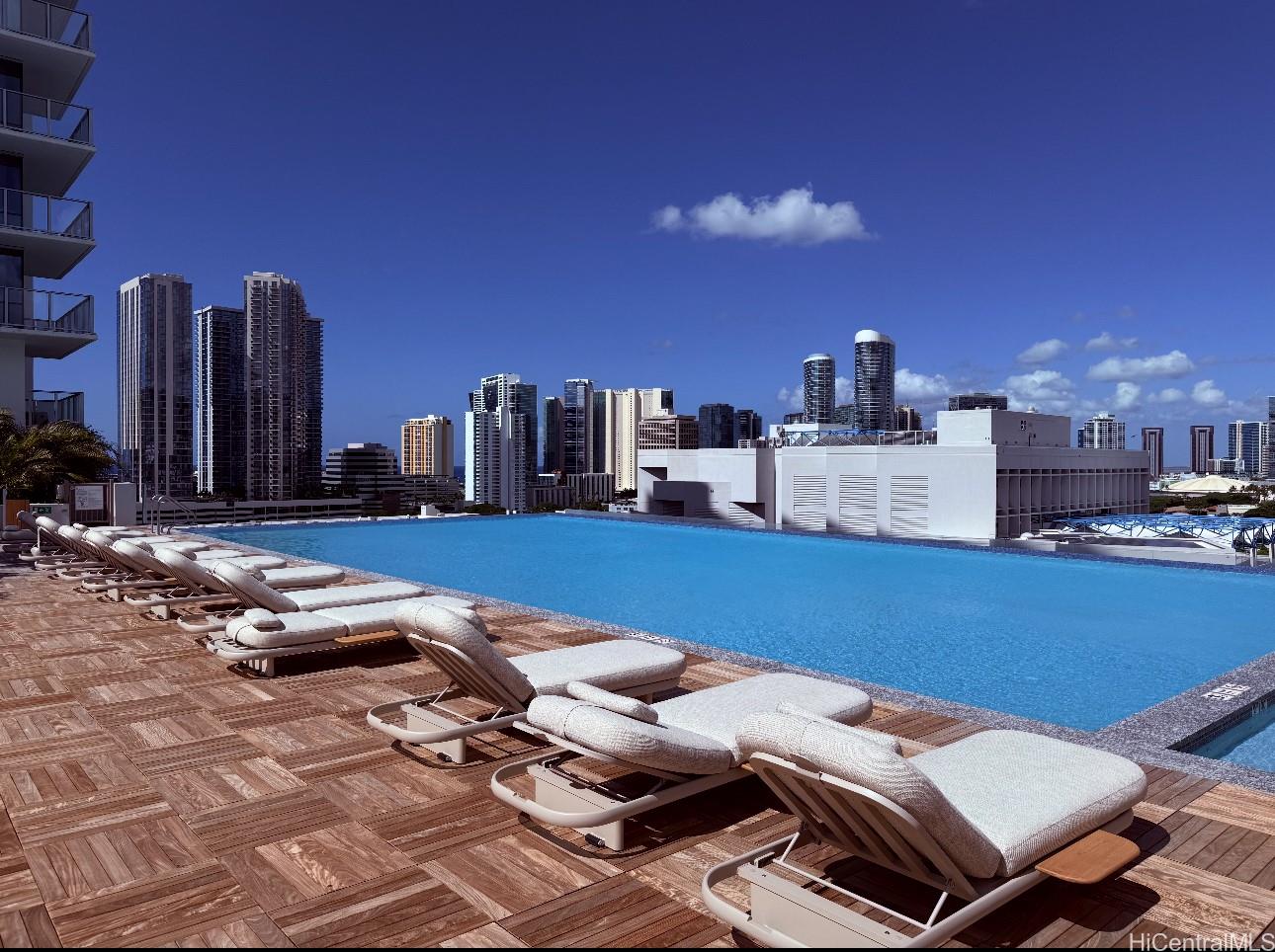 The Park on Keeaumoku condo # 310R, Honolulu, Hawaii - photo 13 of 21