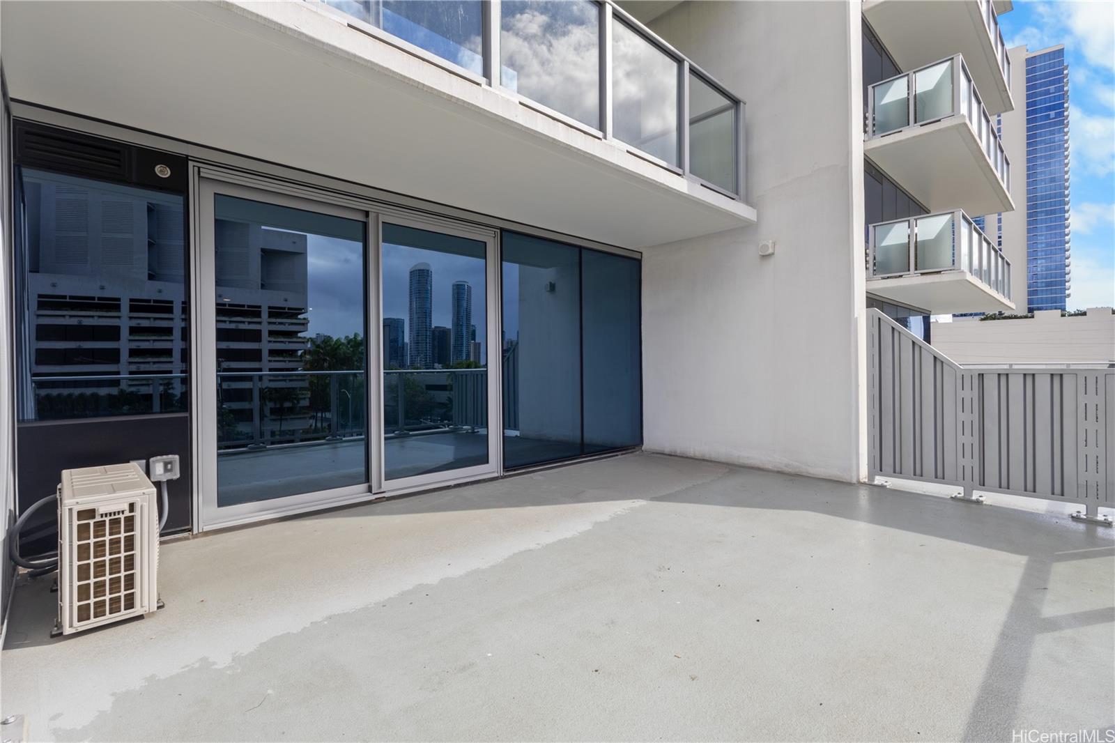 The Park on Keeaumoku condo # 310R, Honolulu, Hawaii - photo 9 of 21