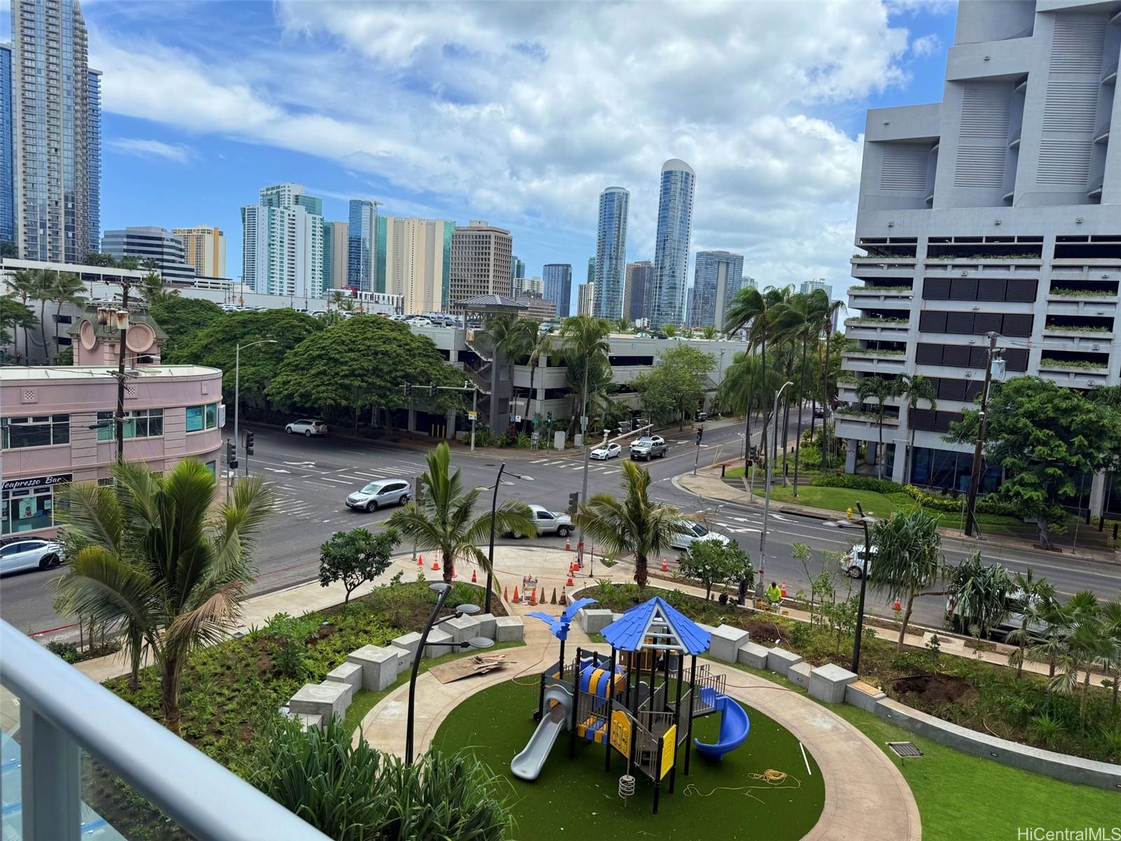 The Park on Keeaumoku condo # 310R, Honolulu, Hawaii - photo 21 of 25