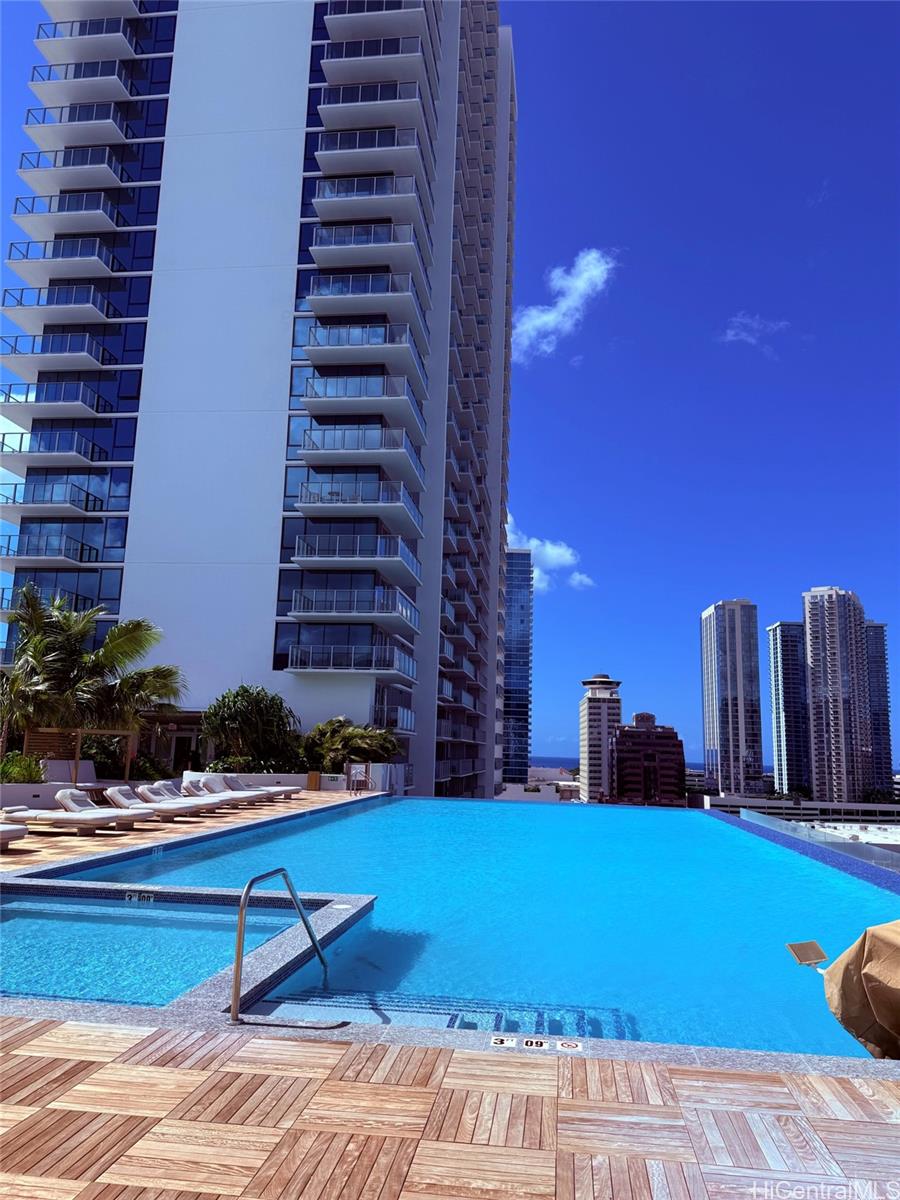 The Park on Keeaumoku condo # 310R, Honolulu, Hawaii - photo 22 of 25