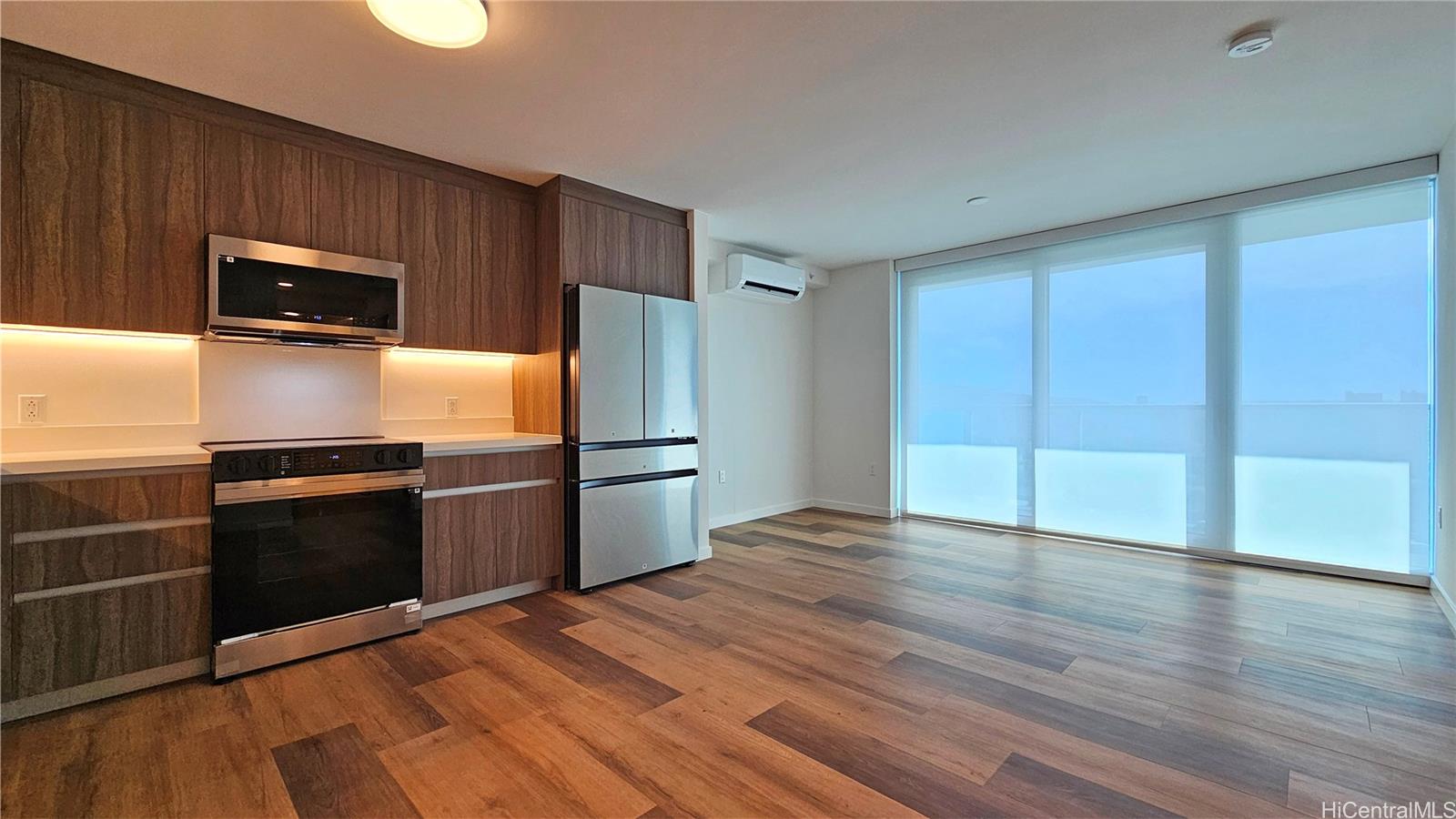 The Park on Keeaumoku condo # 3207R, Honolulu, Hawaii - photo 7 of 25