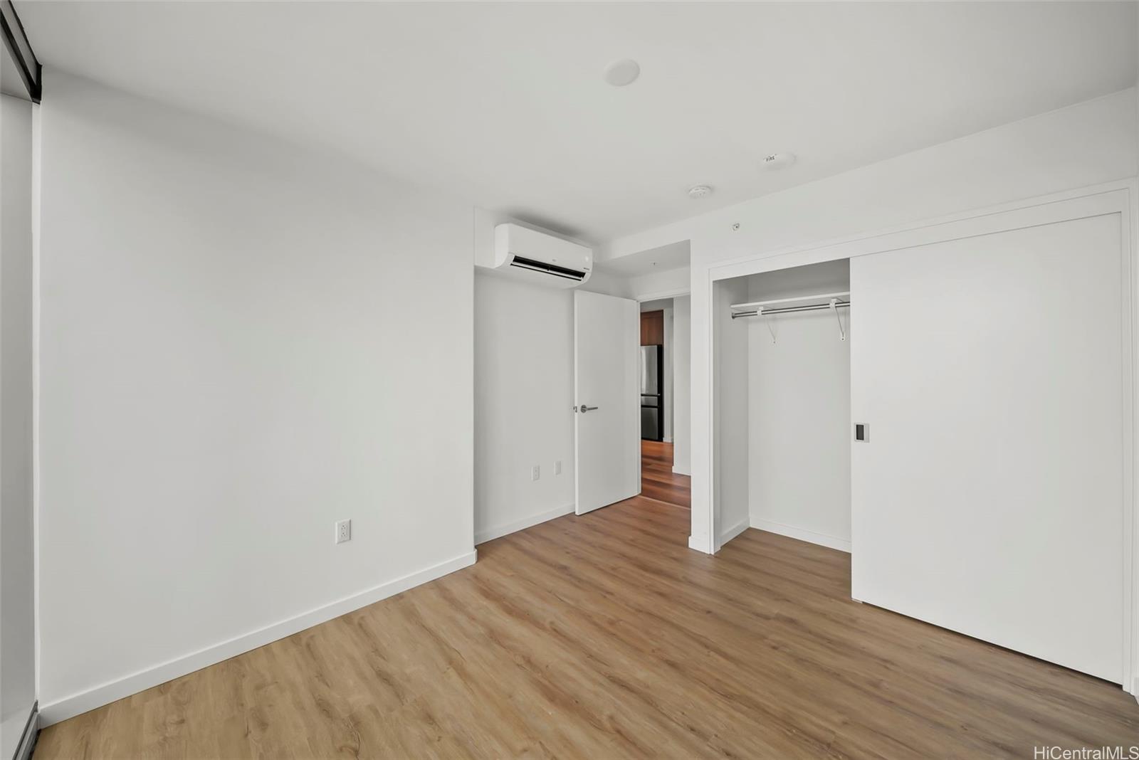 1500 Rycroft Street Honolulu - Rental - photo 2 of 25