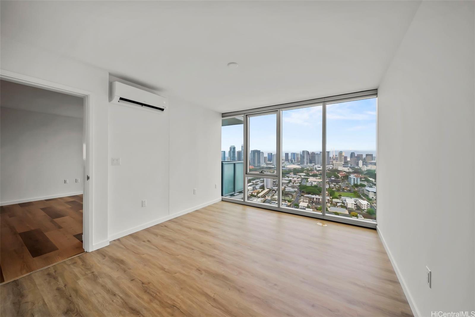 1500 Rycroft Street Honolulu - Rental - photo 11 of 25