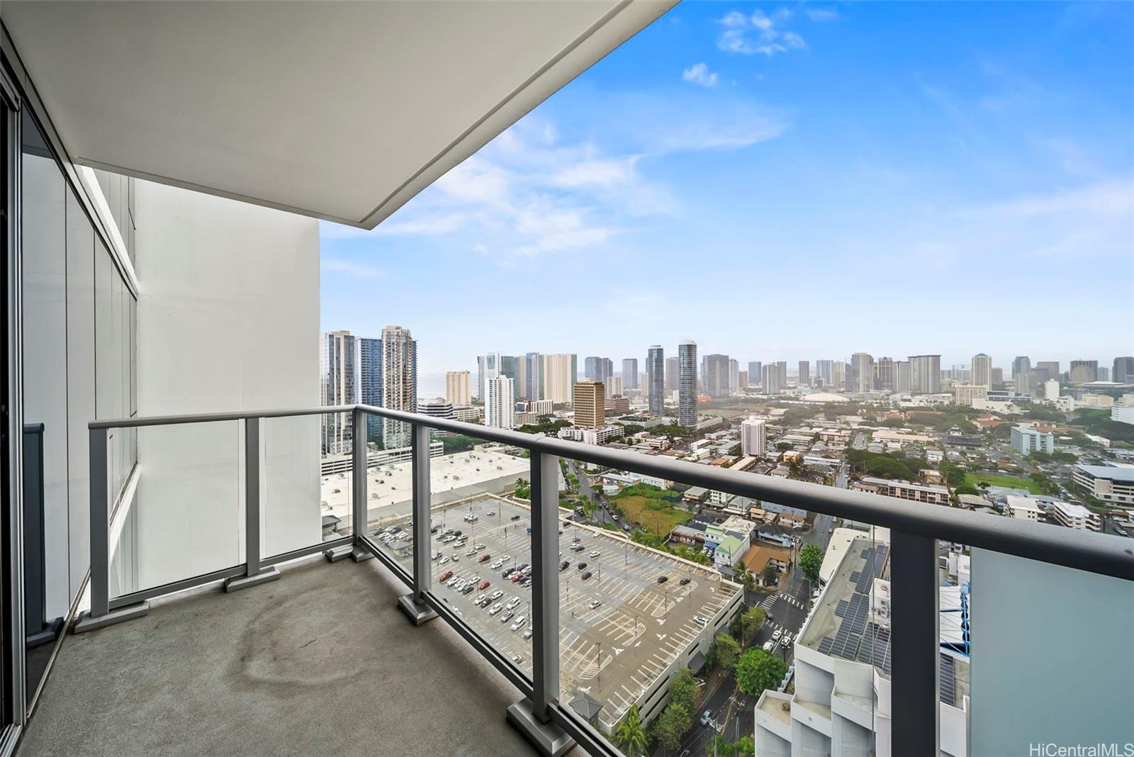 1500 Rycroft Street Honolulu - Rental - photo 14 of 25