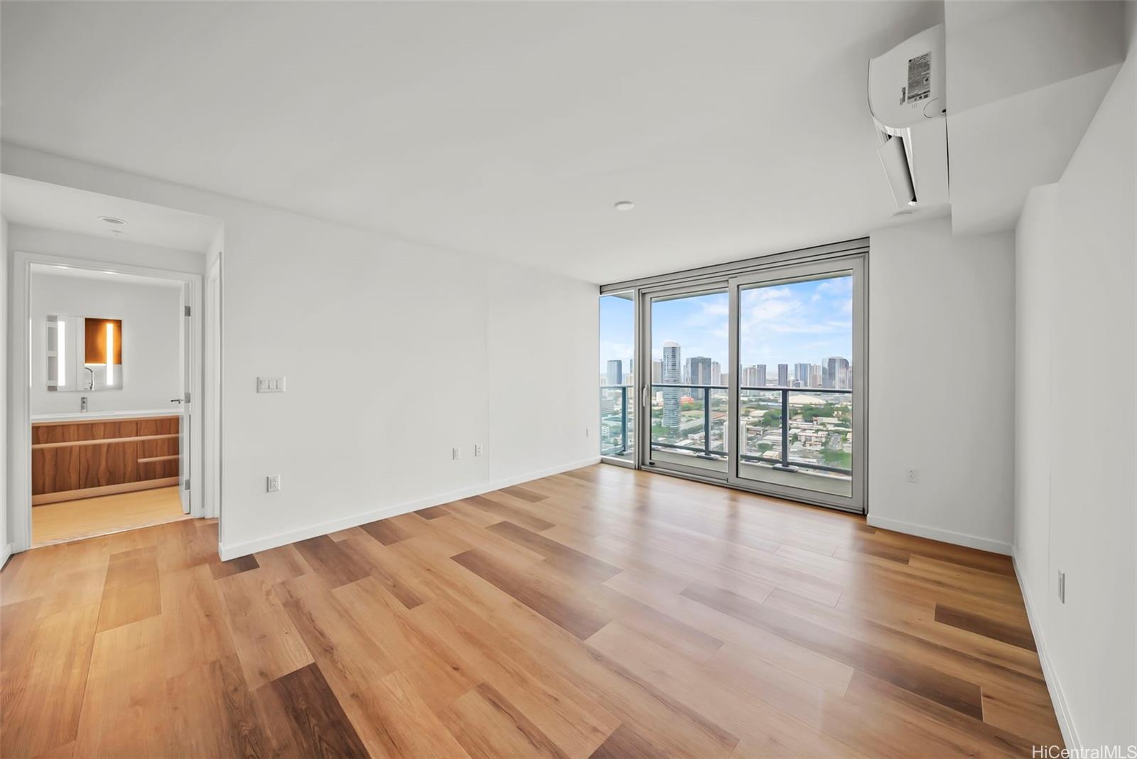 1500 Rycroft Street Honolulu - Rental - photo 8 of 25