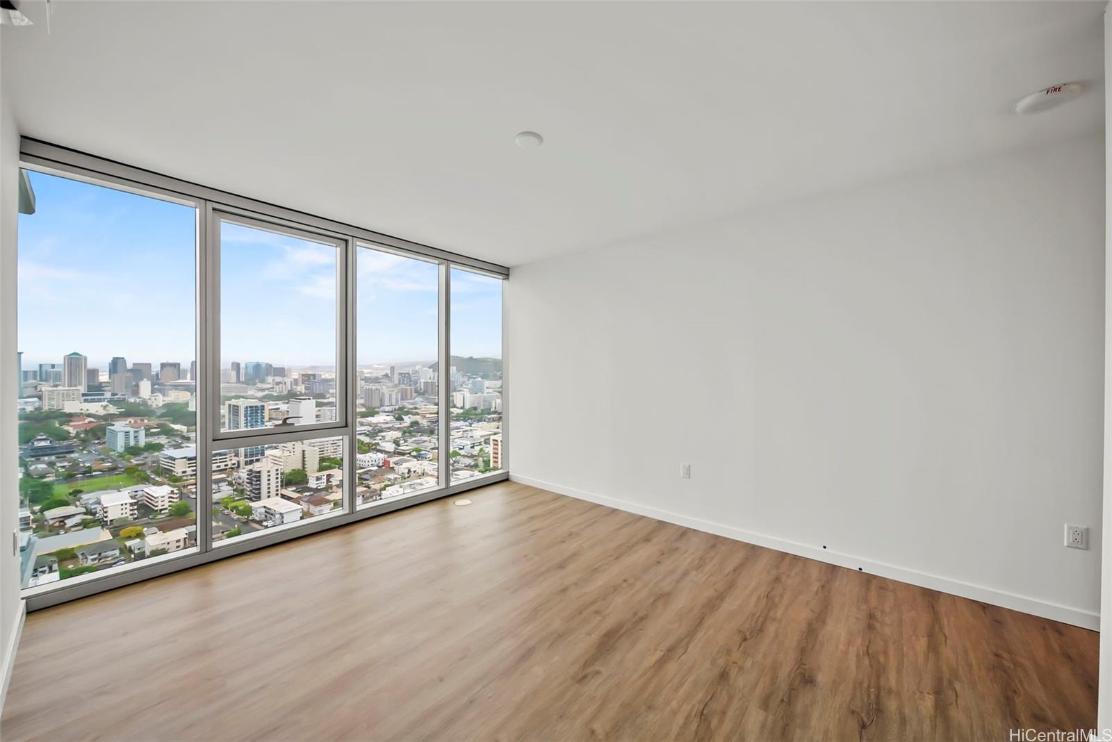 1500 Rycroft Street Honolulu - Rental - photo 10 of 25