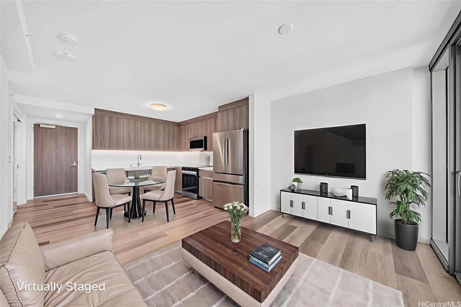 1500 Rycroft St Honolulu - Rental - photo 2 of 25