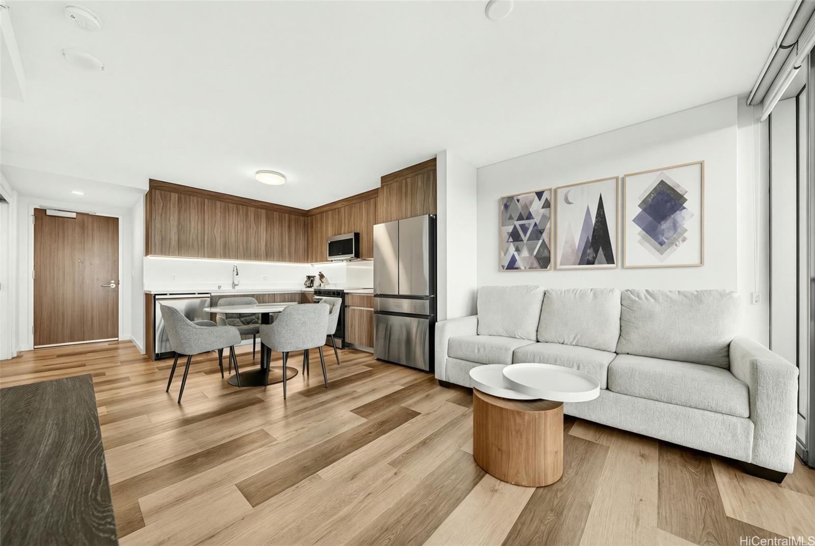 1500 Rycroft St Honolulu - Rental - photo 3 of 25