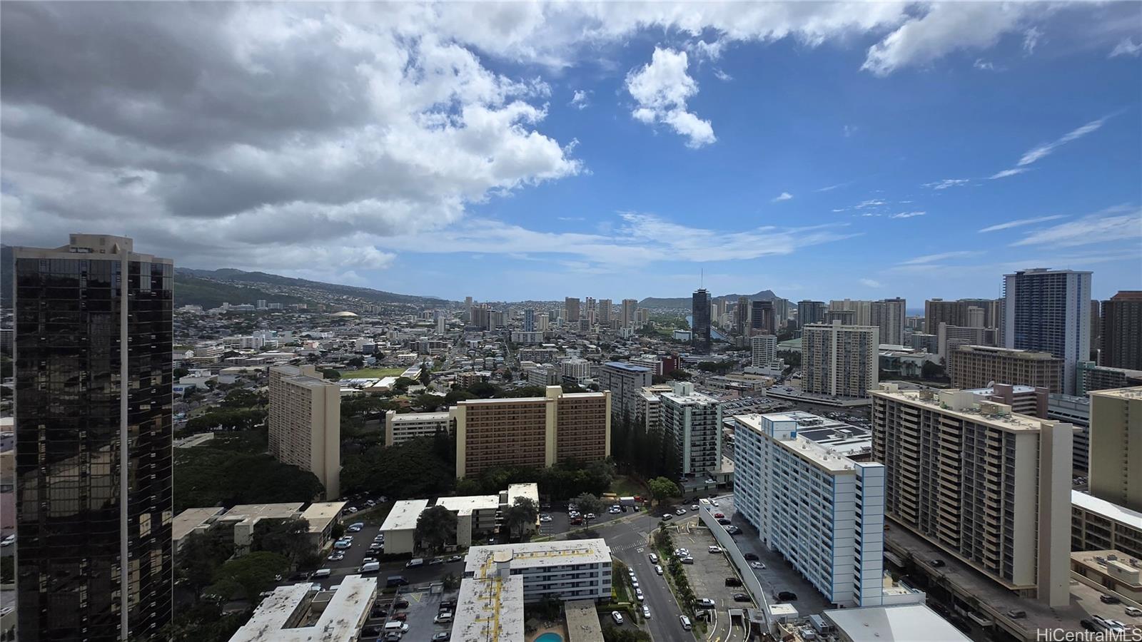 1500 Rycroft St Honolulu - Rental - photo 13 of 25