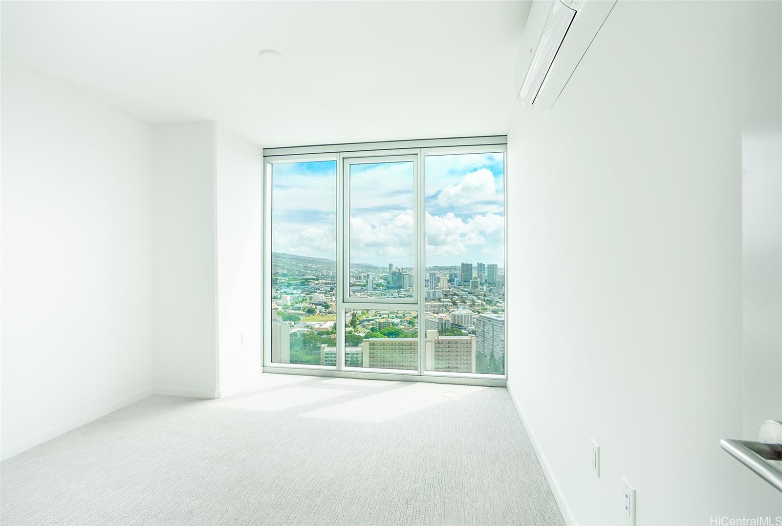 The Park on Keeaumoku condo # 3419R, Honolulu, Hawaii - photo 12 of 25