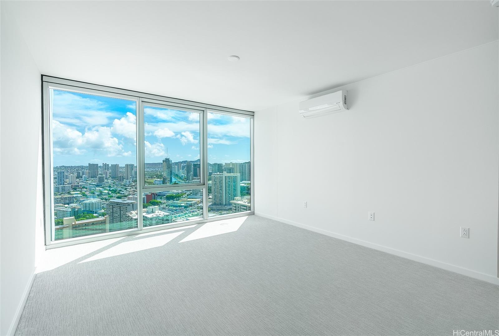 The Park on Keeaumoku condo # 3419R, Honolulu, Hawaii - photo 8 of 25