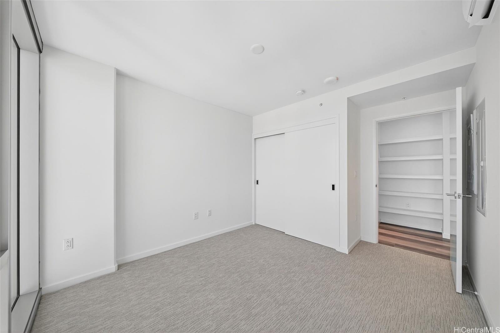 1500 Rycroft St Honolulu - Rental - photo 8 of 24