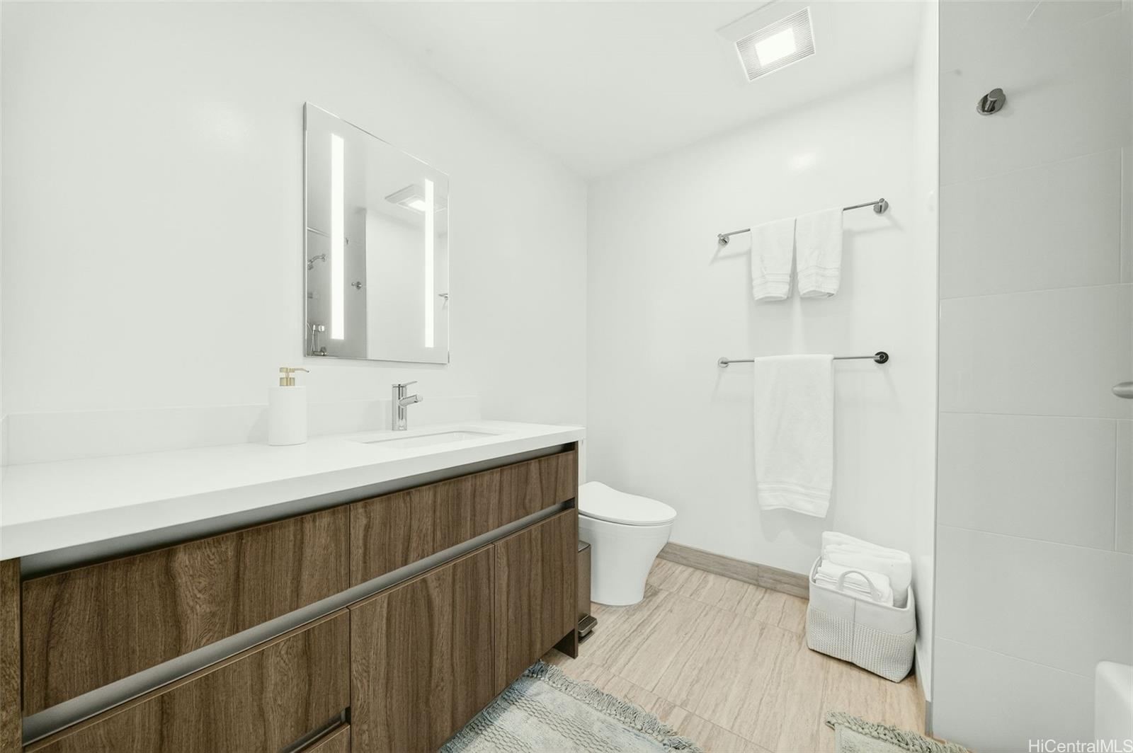 1500 Rycroft Street Honolulu - Rental - photo 13 of 25