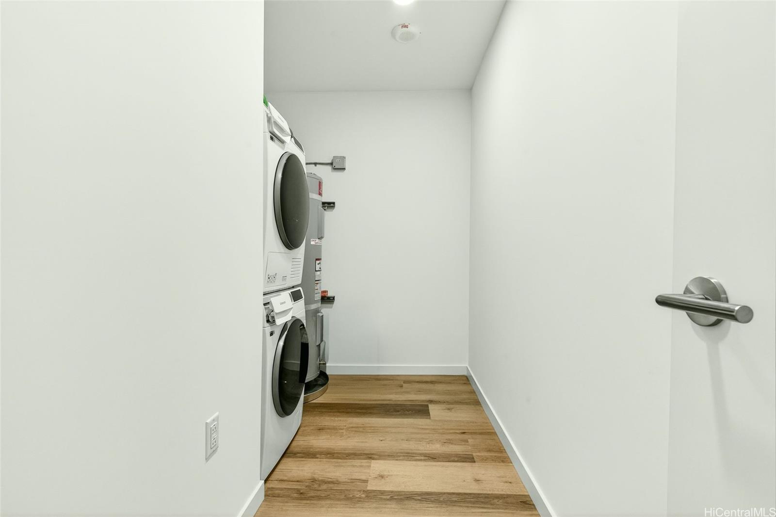 1500 Rycroft Street Honolulu - Rental - photo 16 of 25