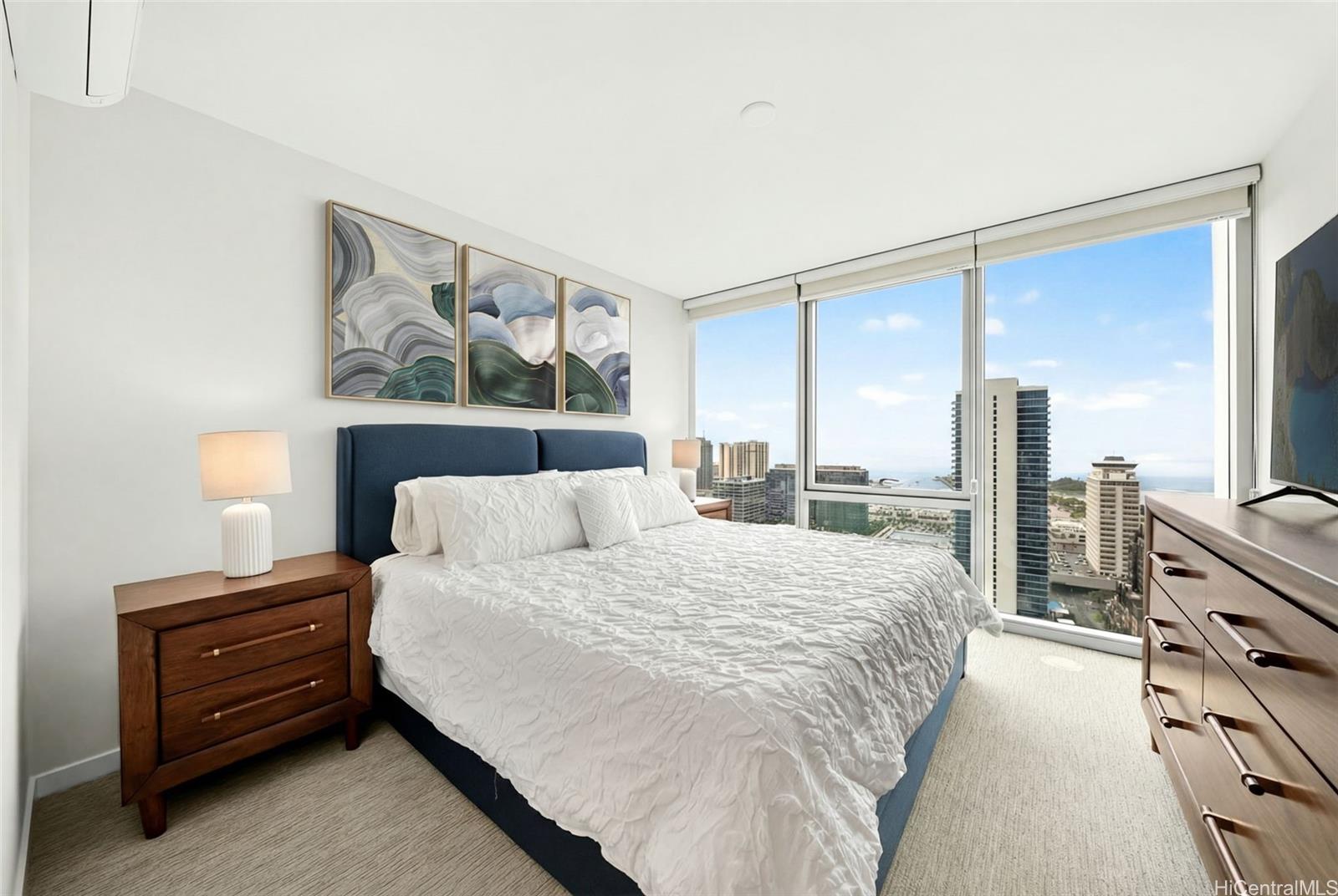 1500 Rycroft Street Honolulu - Rental - photo 7 of 25