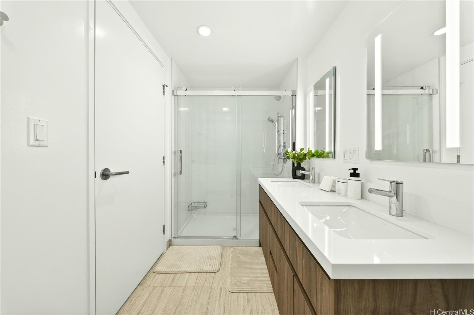 1500 Rycroft Street Honolulu - Rental - photo 10 of 25