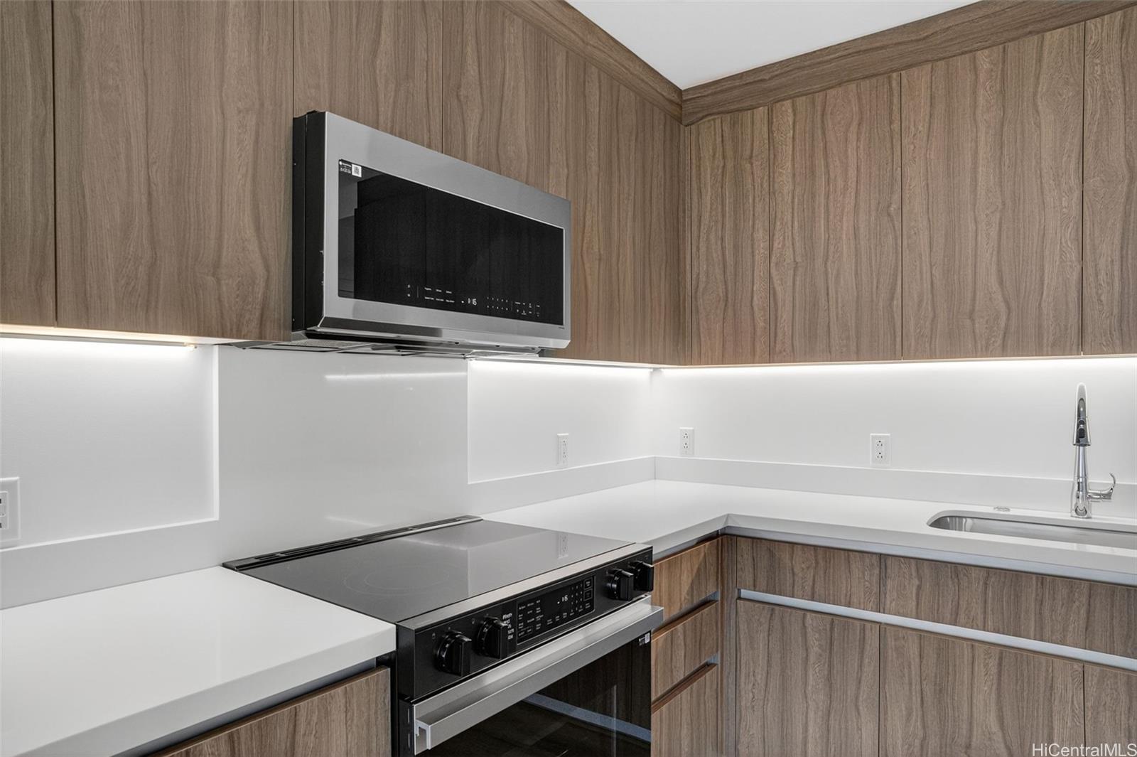 1500 Rycroft St Honolulu - Rental - photo 6 of 25