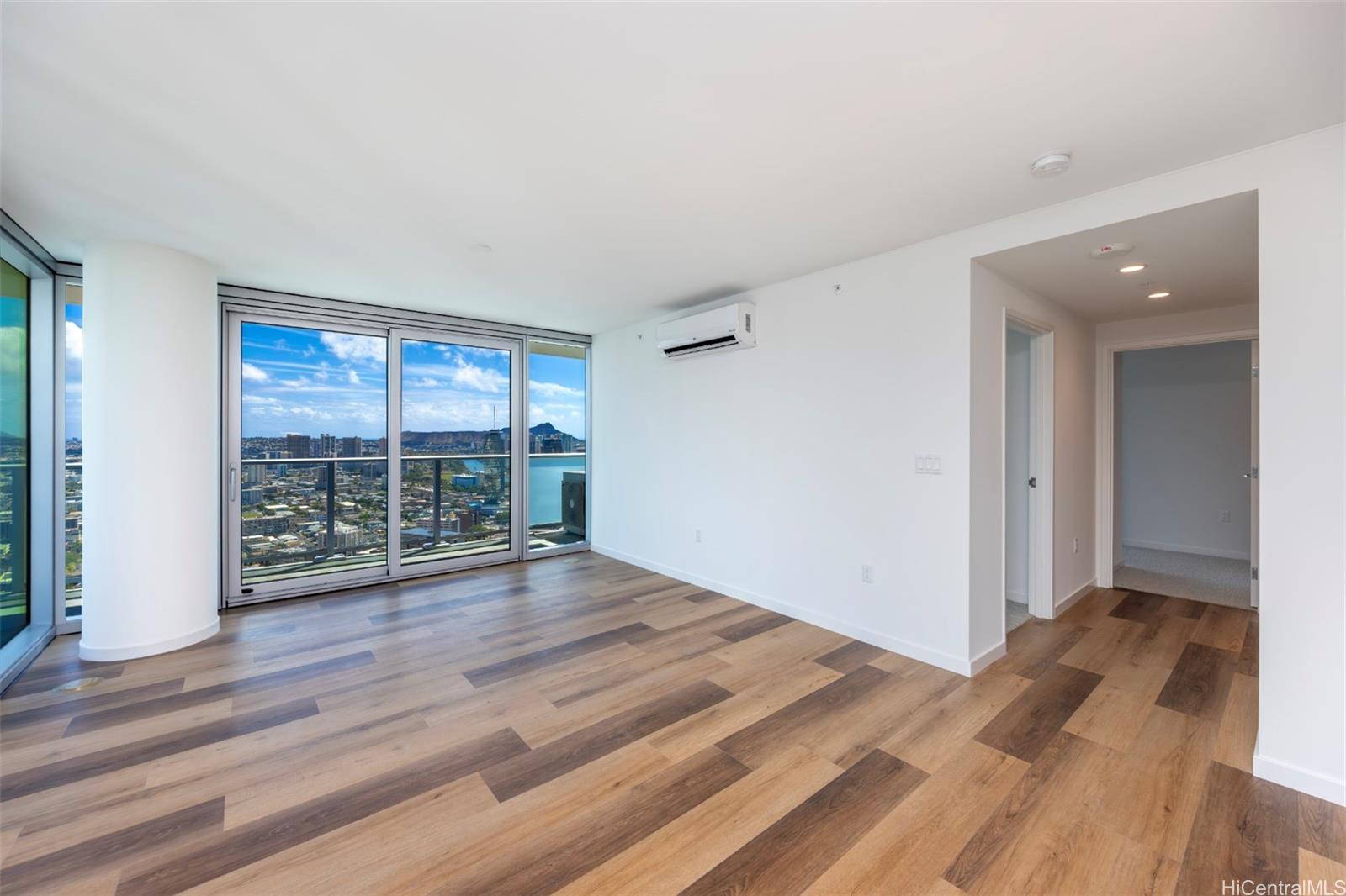 The Park on Keeaumoku condo # 3901R, Honolulu, Hawaii - photo 2 of 25