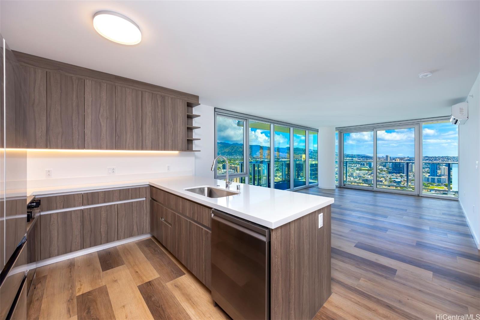 The Park on Keeaumoku condo # 3901R, Honolulu, Hawaii - photo 13 of 25