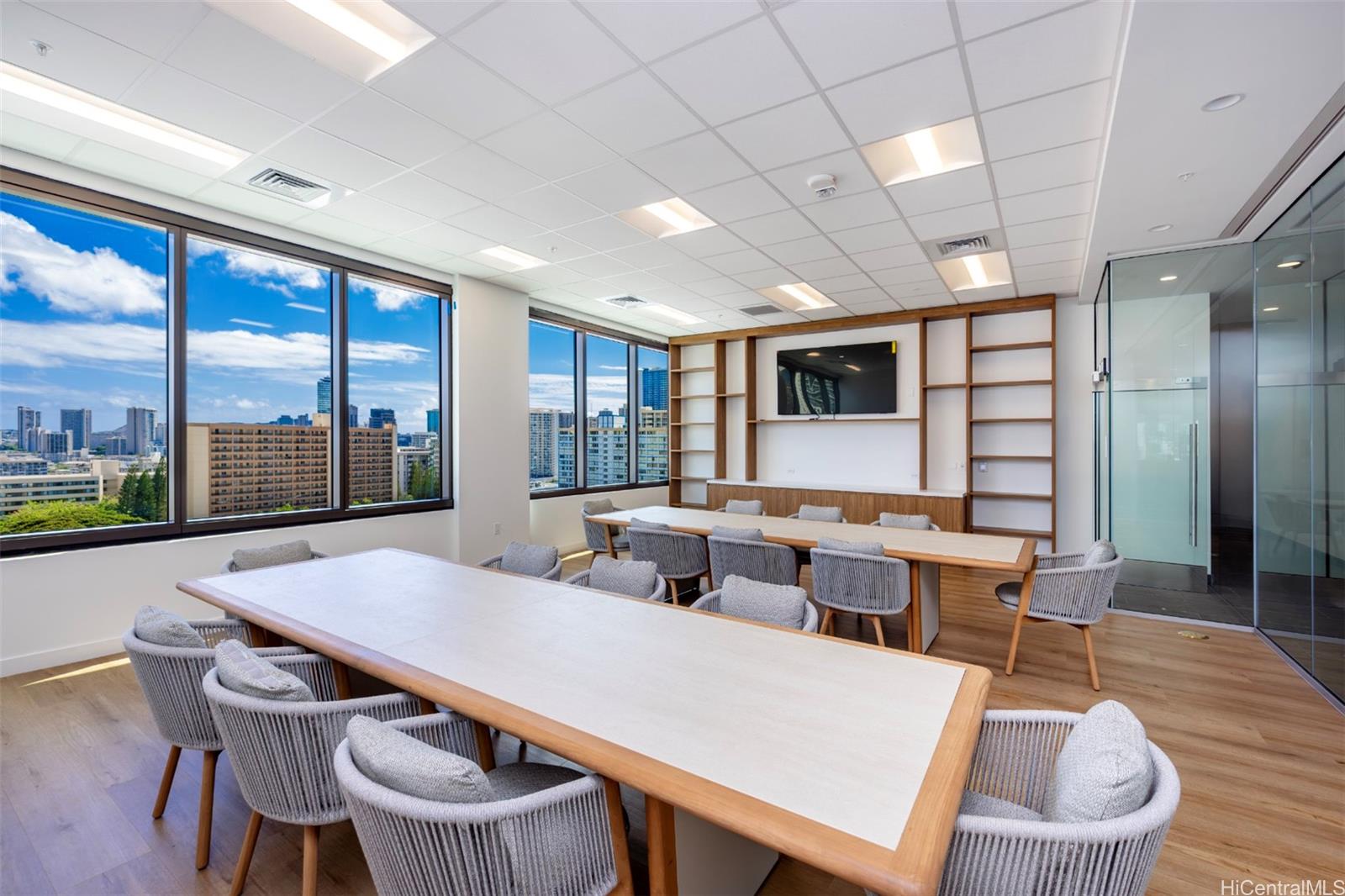 The Park on Keeaumoku condo # 3901R, Honolulu, Hawaii - photo 25 of 25