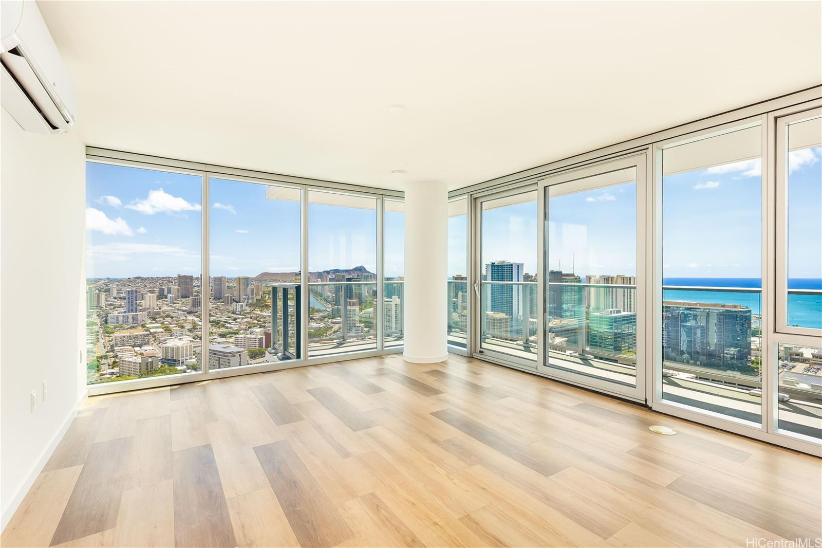 The Park on Keeaumoku condo # 3919R, Honolulu, Hawaii - photo 2 of 25