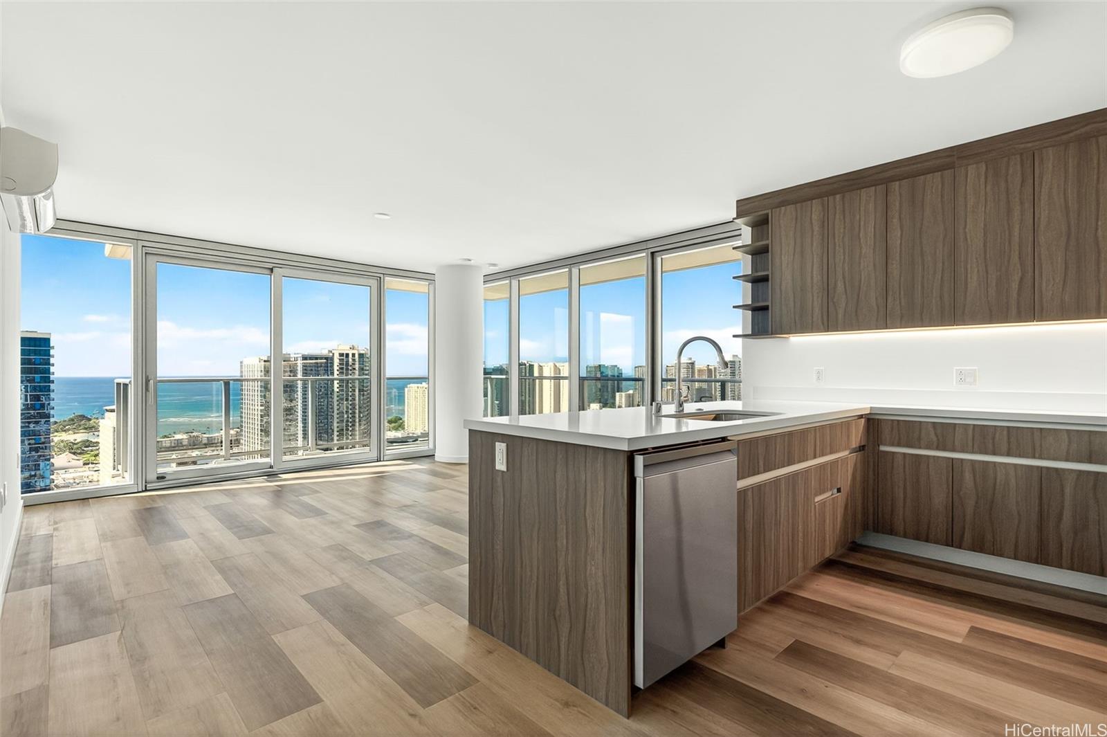 The Park on Keeaumoku condo # 4018R, Honolulu, Hawaii - photo 3 of 25