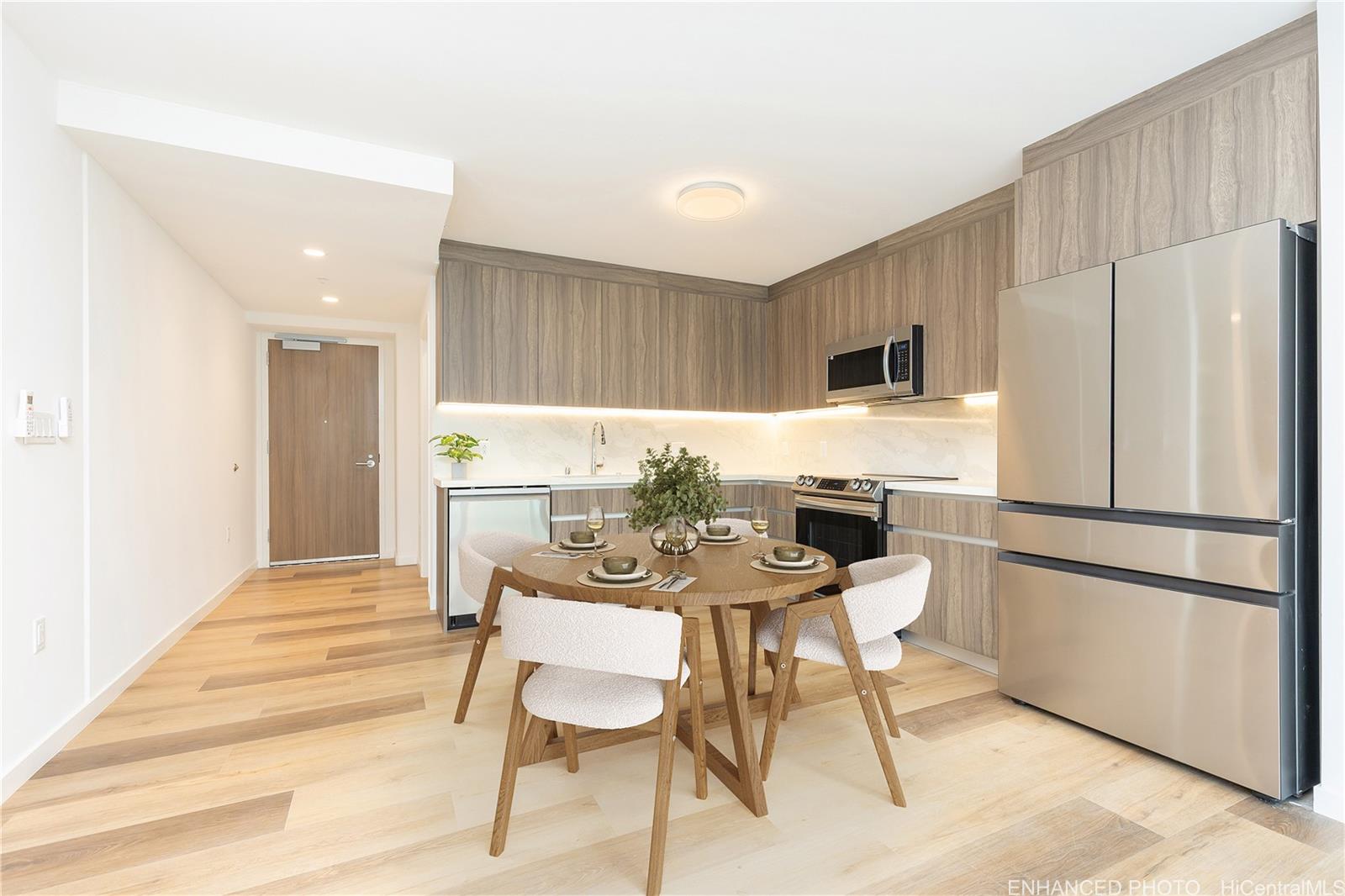 The Park on Keeaumoku condo # 407R, Honolulu, Hawaii - photo 2 of 21