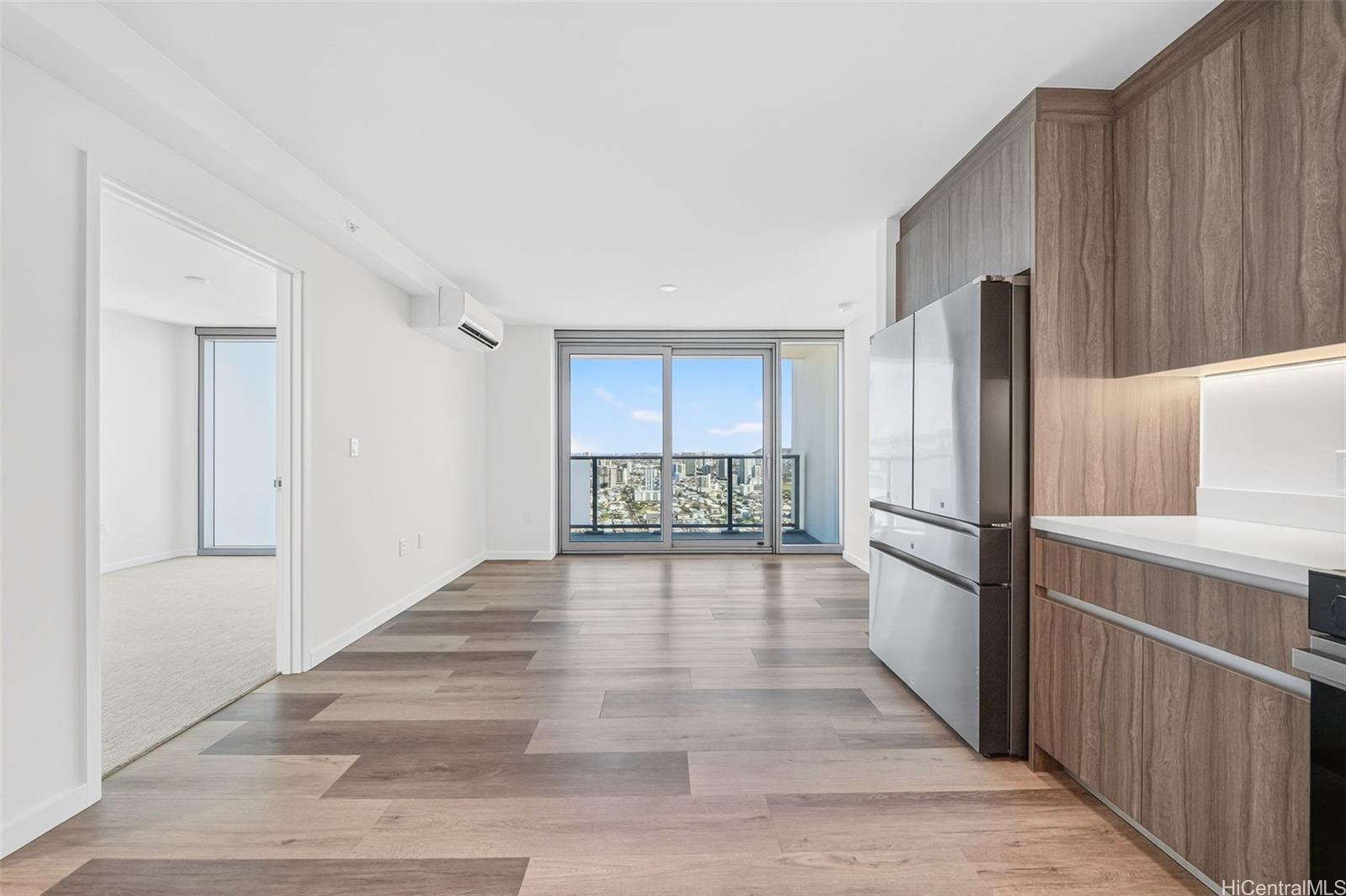 1500 Rycroft Street Honolulu - Rental - photo 2 of 25