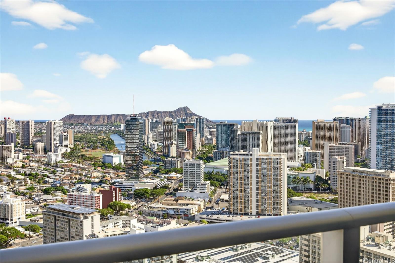 1500 Rycroft Street Honolulu - Rental - photo 11 of 25