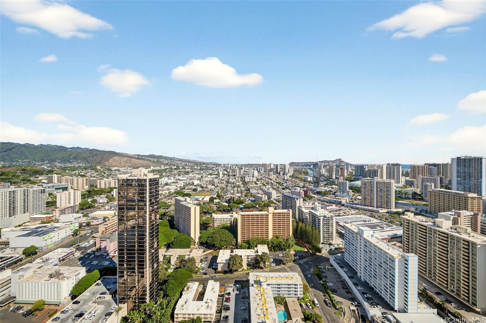 1500 Rycroft Street Honolulu - Rental - photo 10 of 25