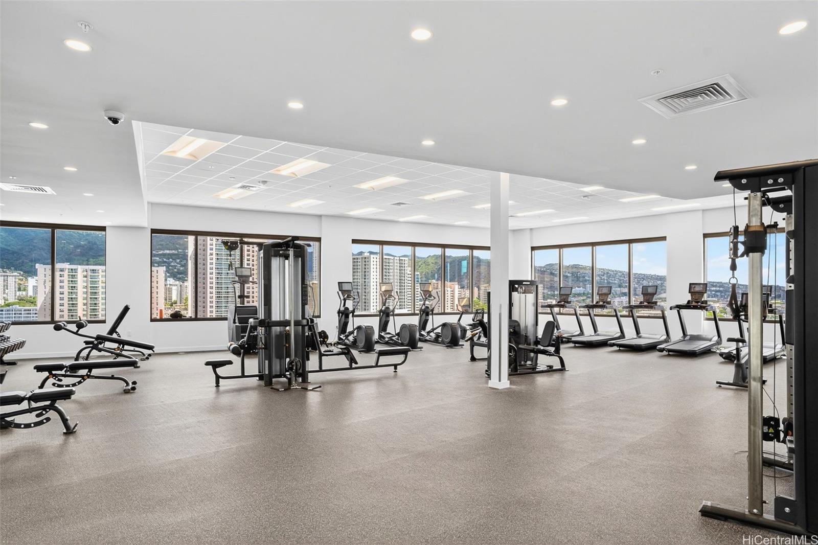 1500 Rycroft St Honolulu - Rental - photo 23 of 25