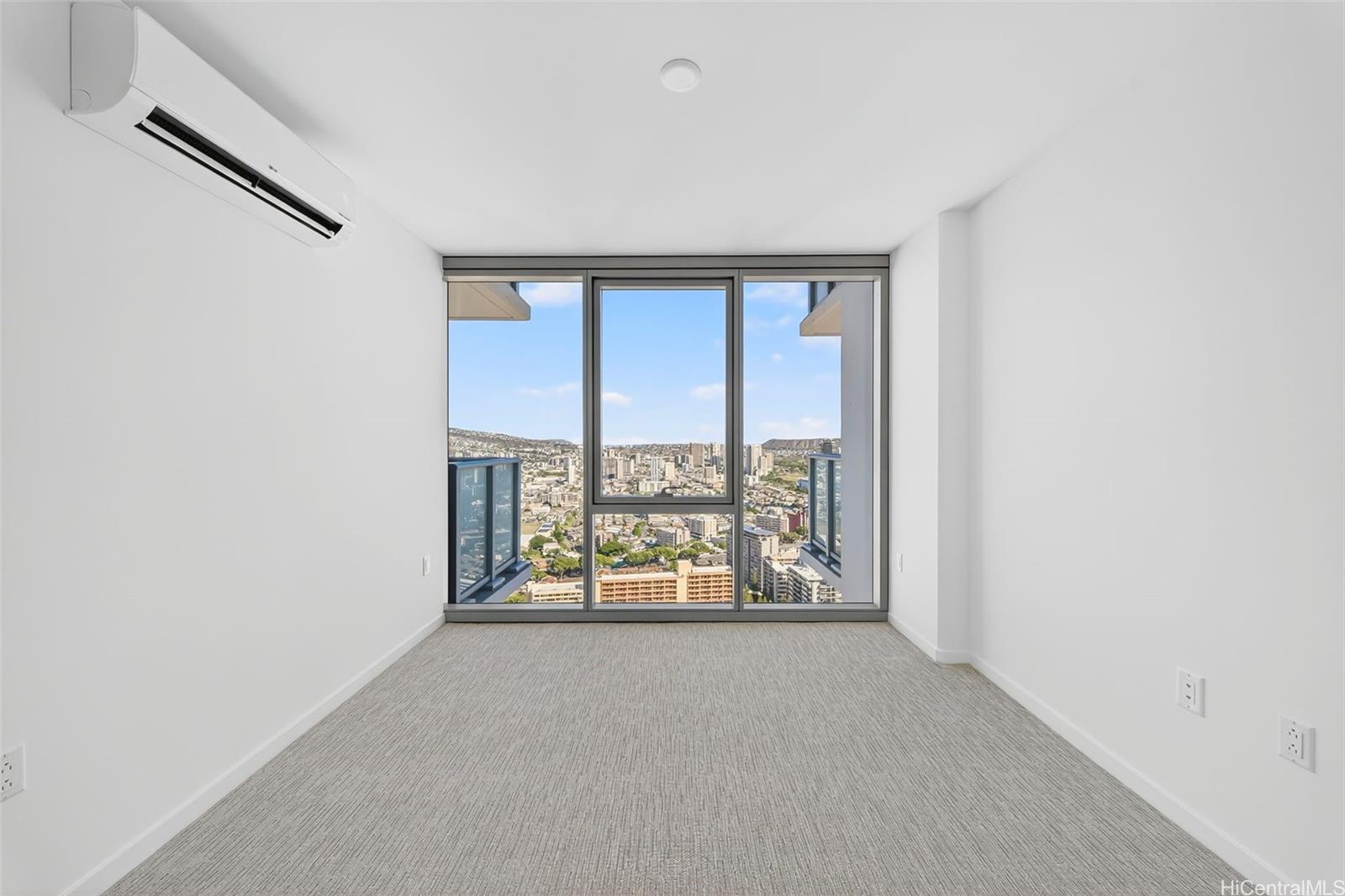 1500 Rycroft Street Honolulu - Rental - photo 6 of 25