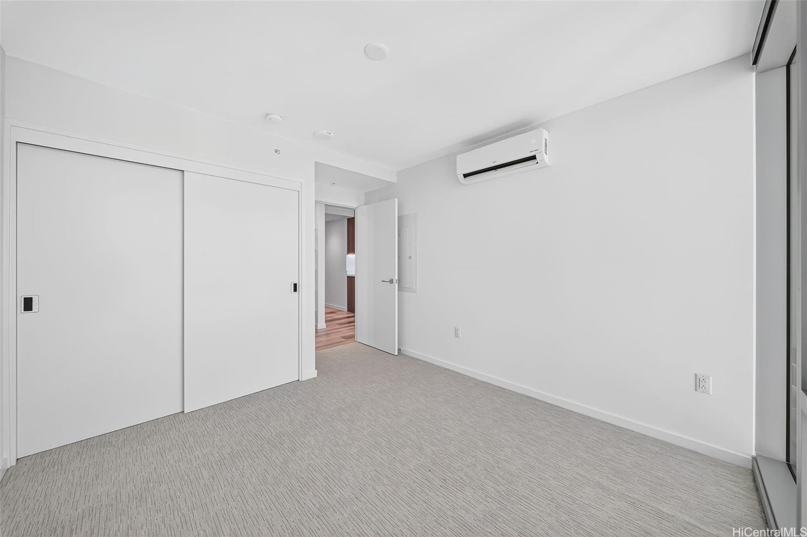 1500 Rycroft Street Honolulu - Rental - photo 8 of 25